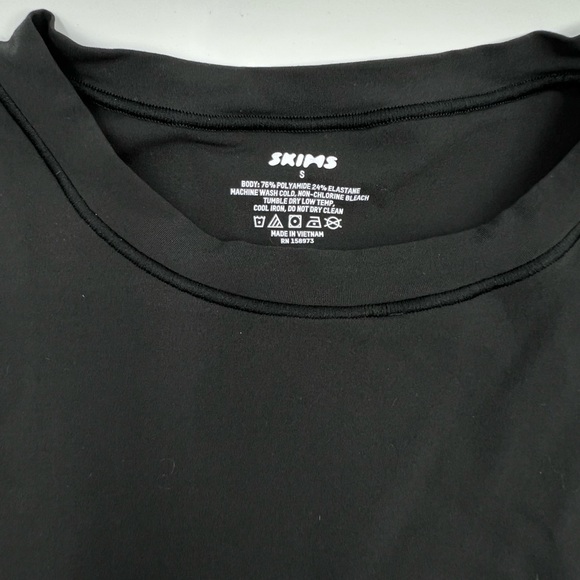 SKIMS Fits Everybody Crew Neck Long Sleeve Dress - Picture 5 of 5